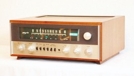 mcintosh-mac-1700.jpg